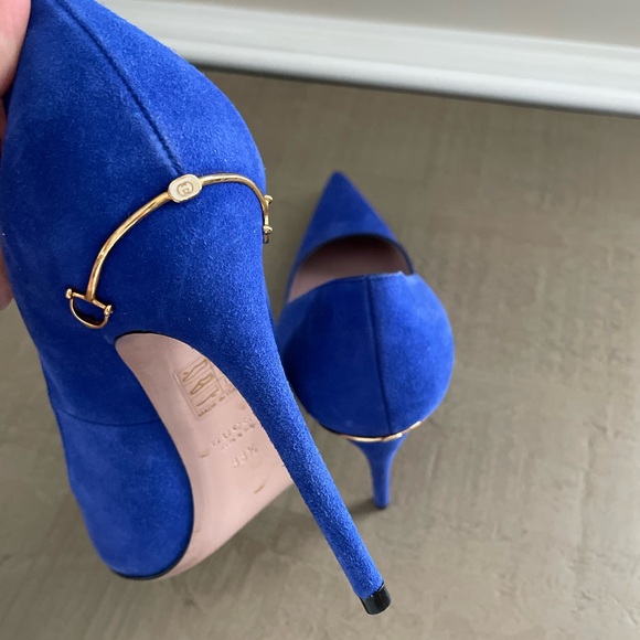 Gucci Blue Suede Pointed Toe Pumps Size 38.5 - Picture 2 of 16